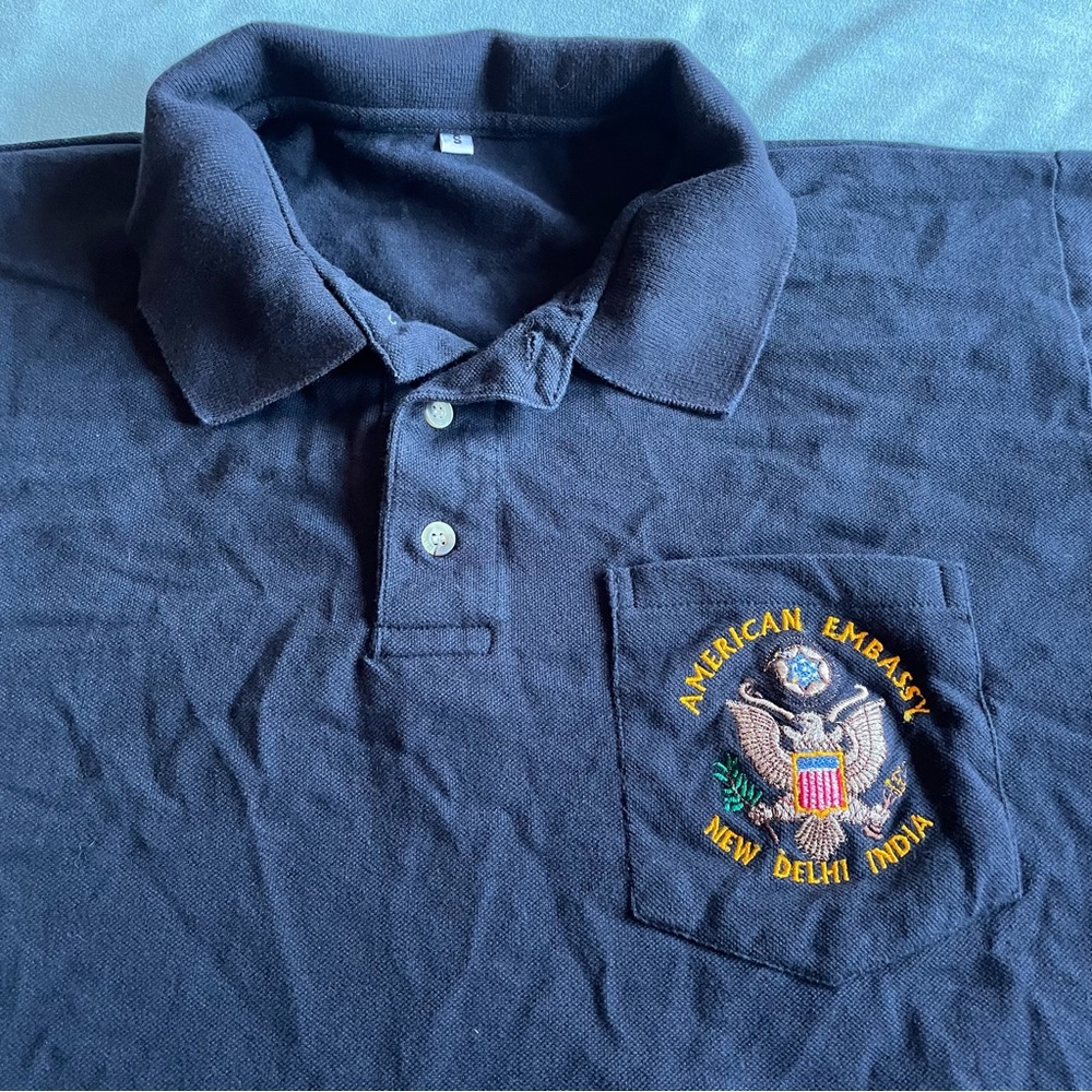 NWOT American Embassy New Delhi Polo - Navy, Size Small
